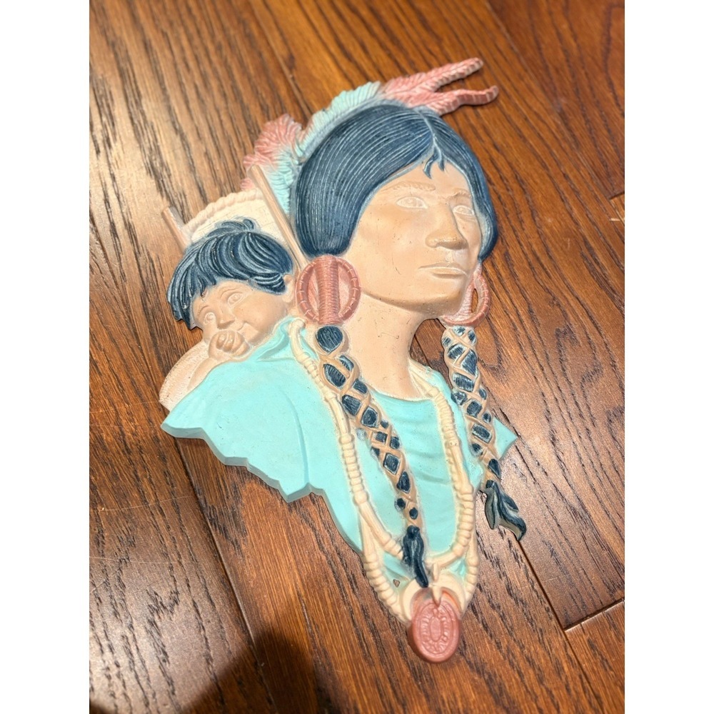 VINTAGE SEXTON METAL WALL PLAQUE AMERICAN INDIAN WOMAN PAPOOSE BABY
